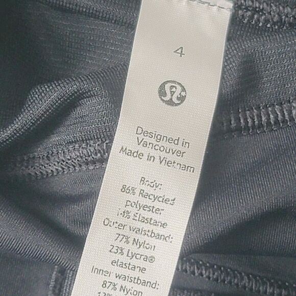 Lululemon Speed Up Mid-Rise Lined Short 4"Veiled Floral Black Multi Size 4 - Picture 9 of 13